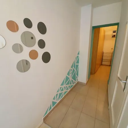 Apartment Studio Apartman Mint
