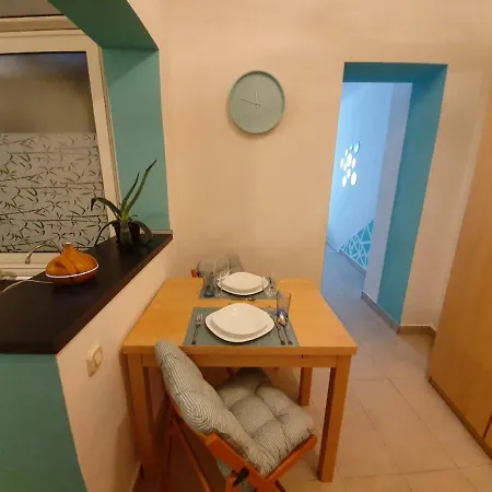 Apartment Studio Apartman Mint